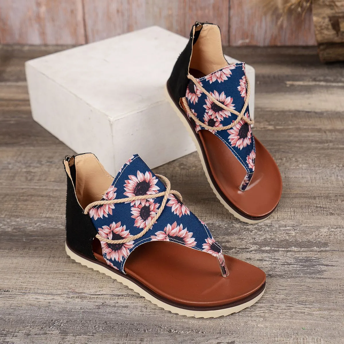 🌸 Women's Flip-toe Printed Flat Sandals With Back Zipper 🌸