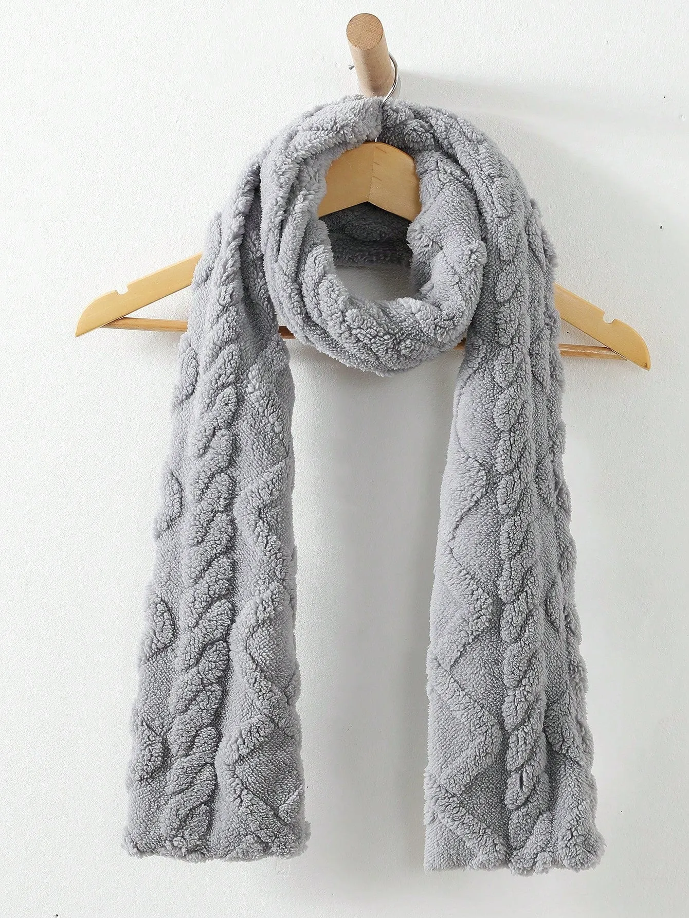 1pc Embossed Plush Scarf