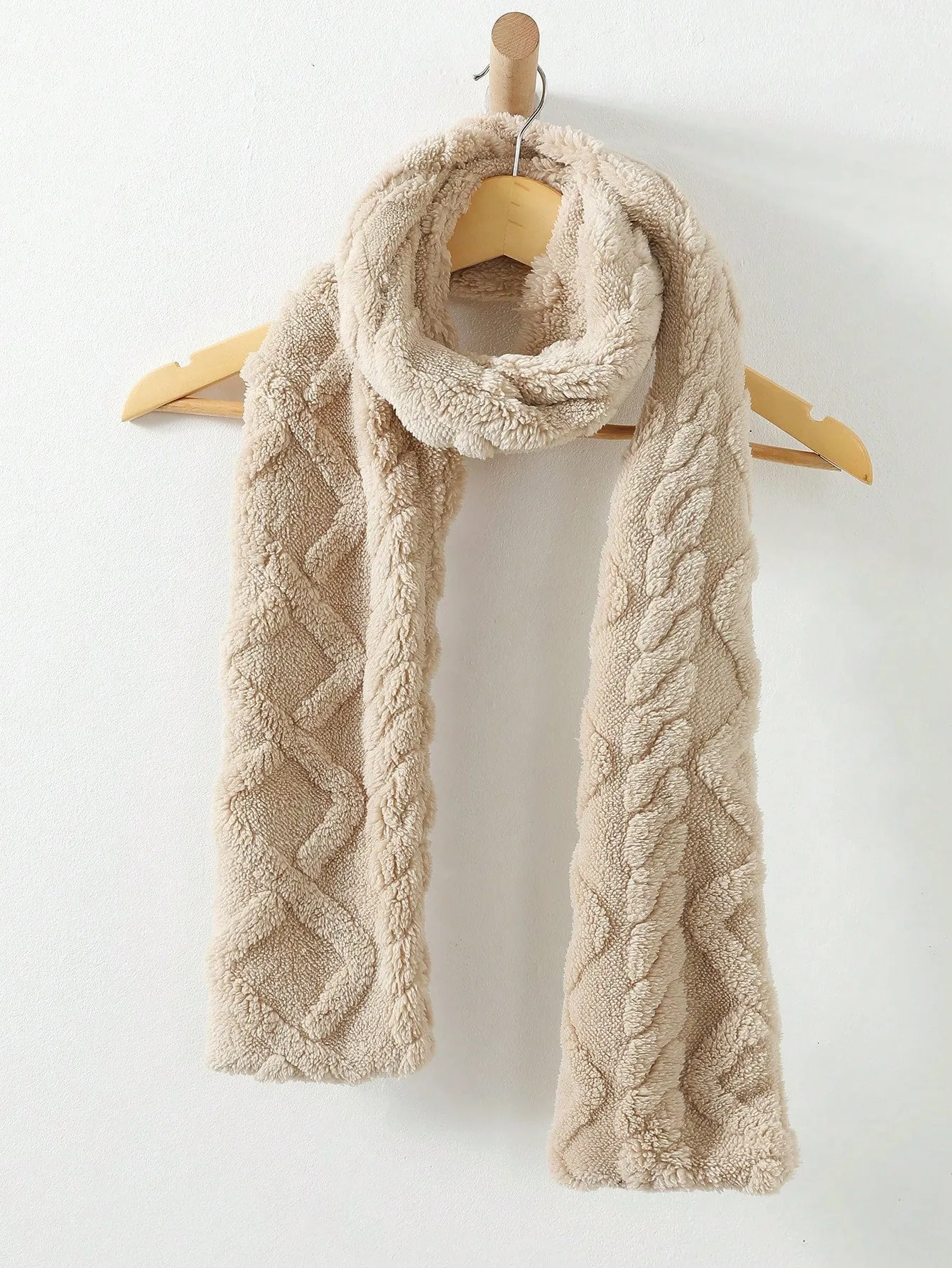 1pc Embossed Plush Scarf