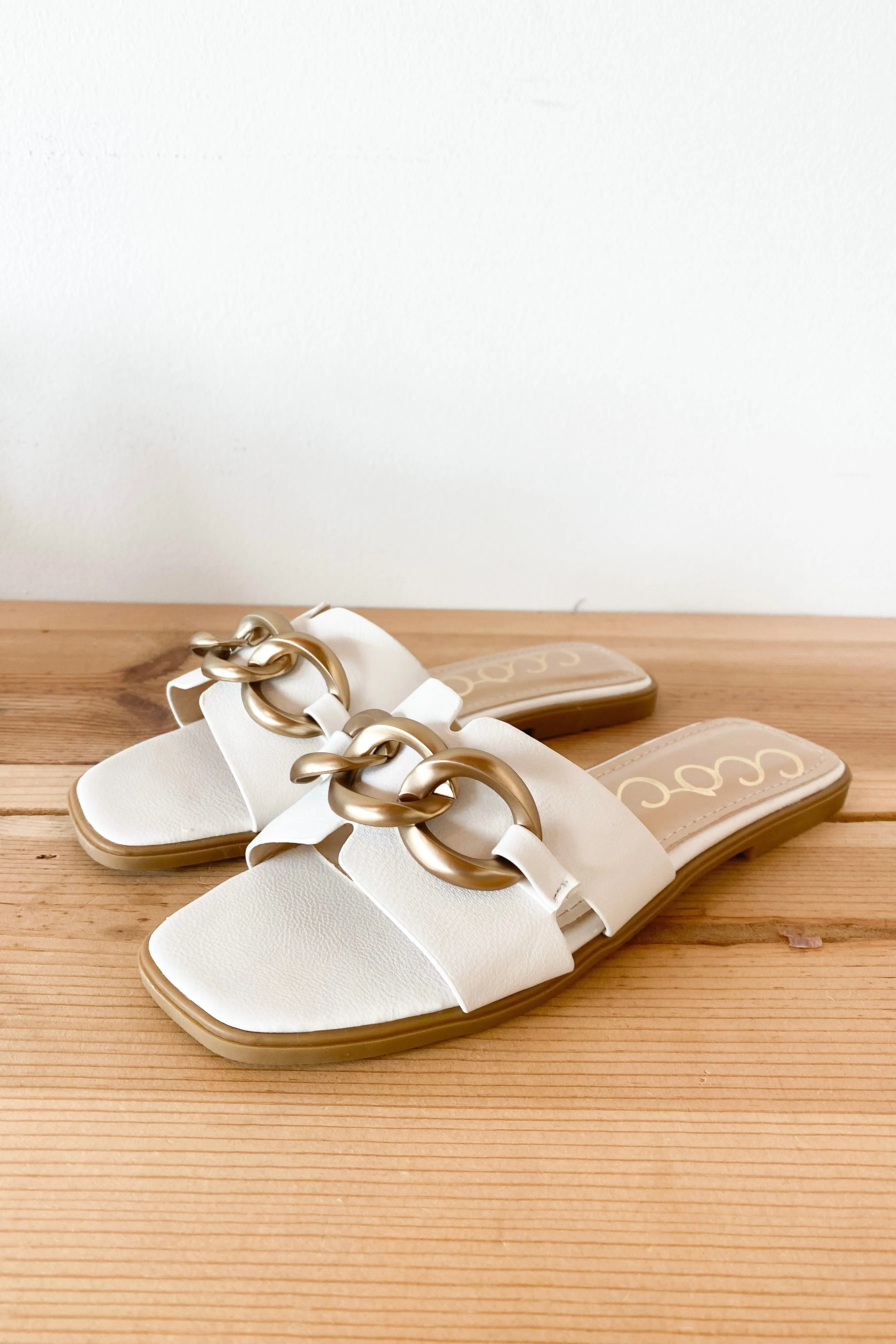 baylor buckle sandal