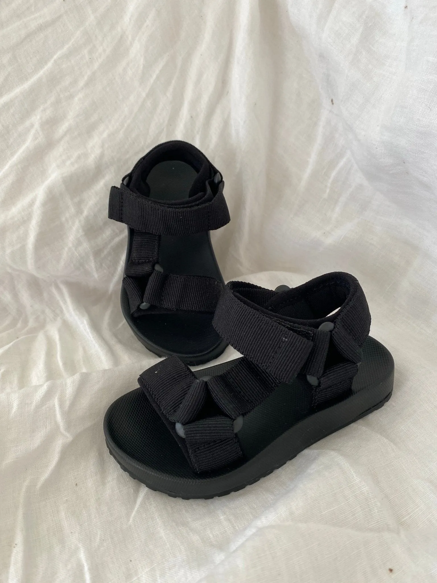 Kids adjustable Sandal