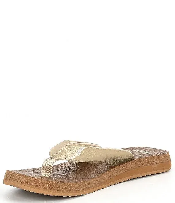 Sanuk Women's Yoga Mat Metallic Sandal Champagne