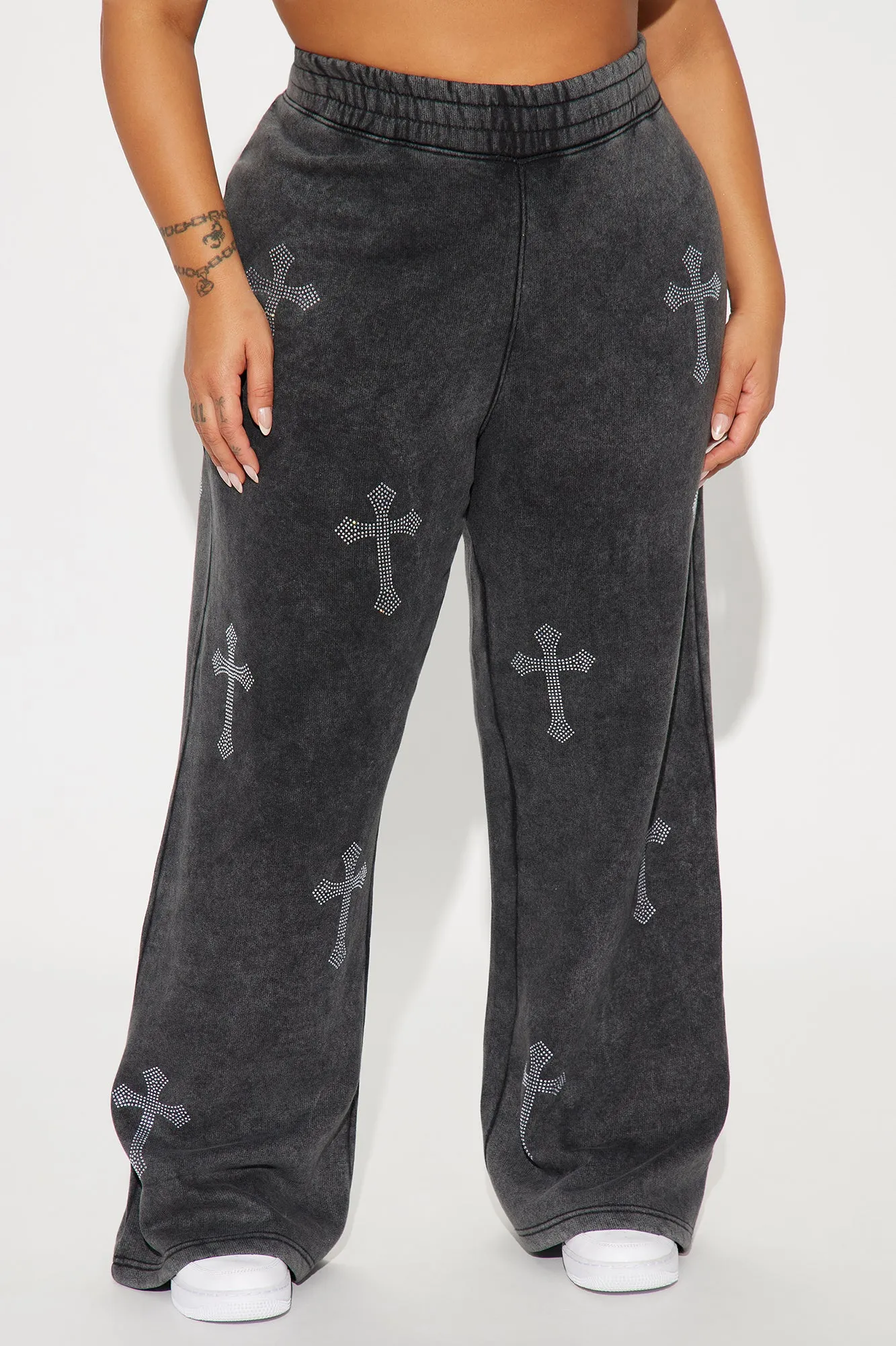 Sunday Rhinestone Washed Wide Leg Pant - Black Wash